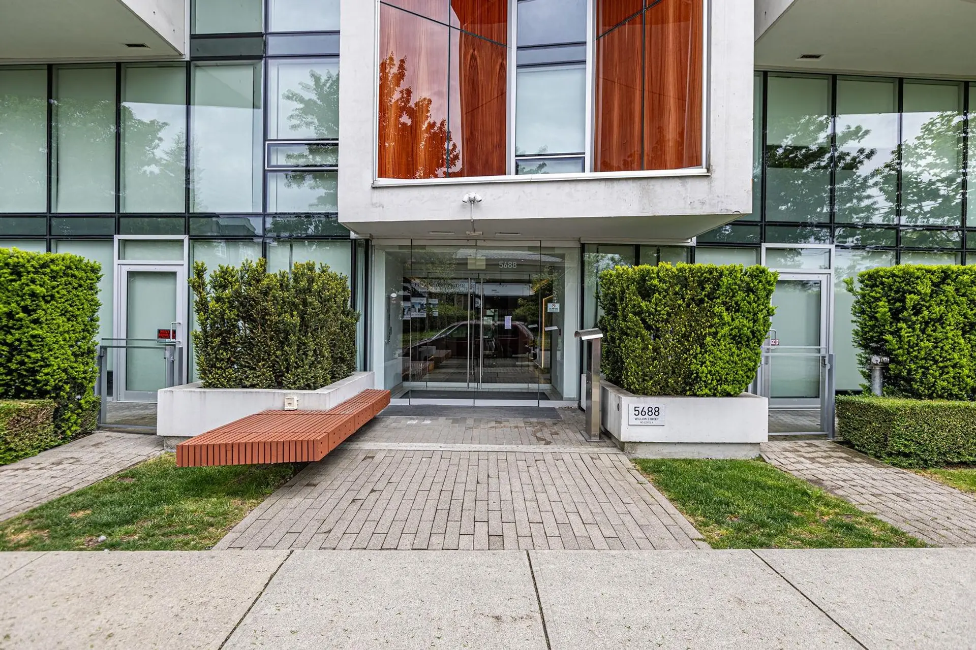 #202 5688 Willow Street - Image 15