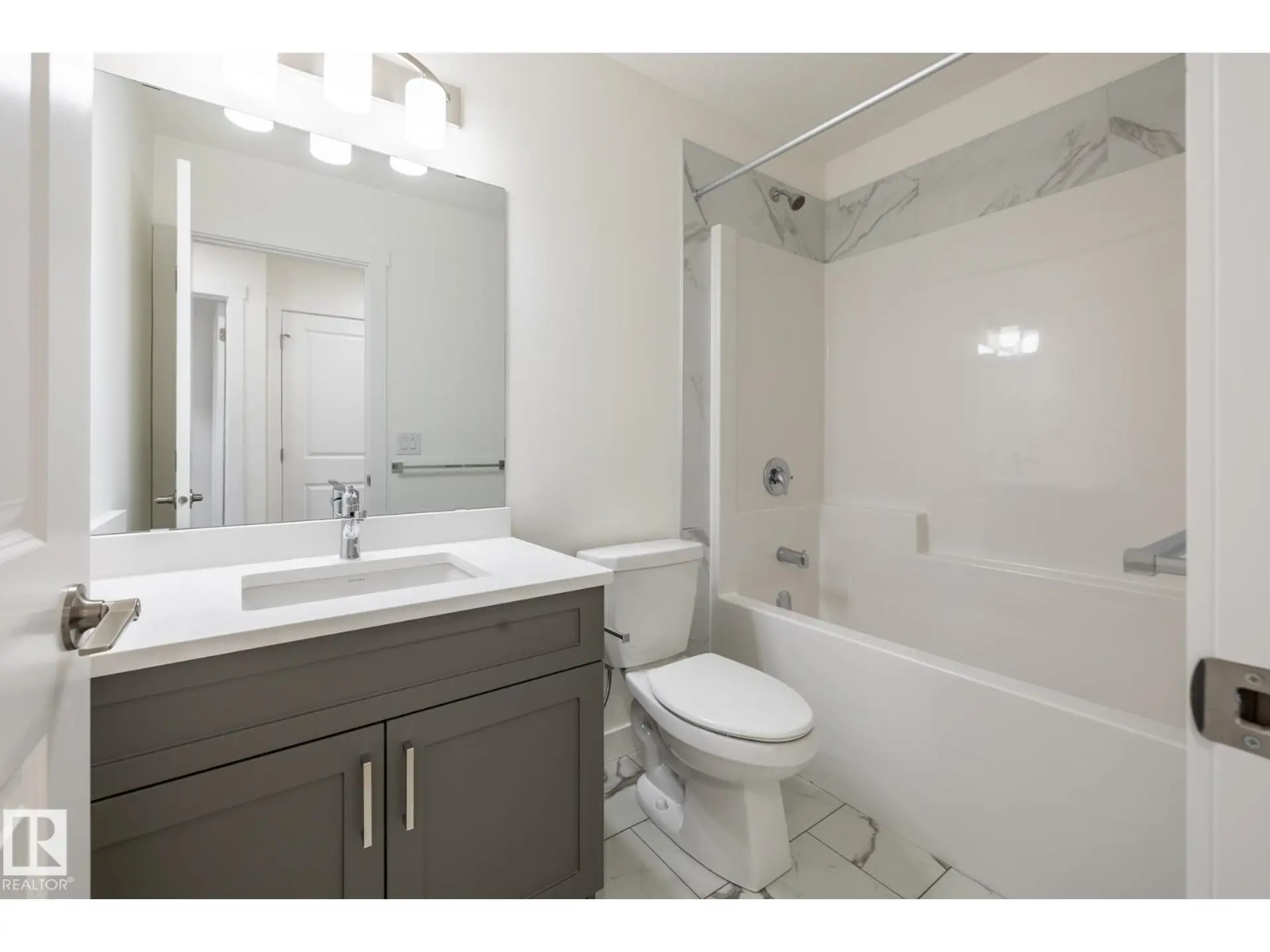 235 157 AV NE - Image 16
