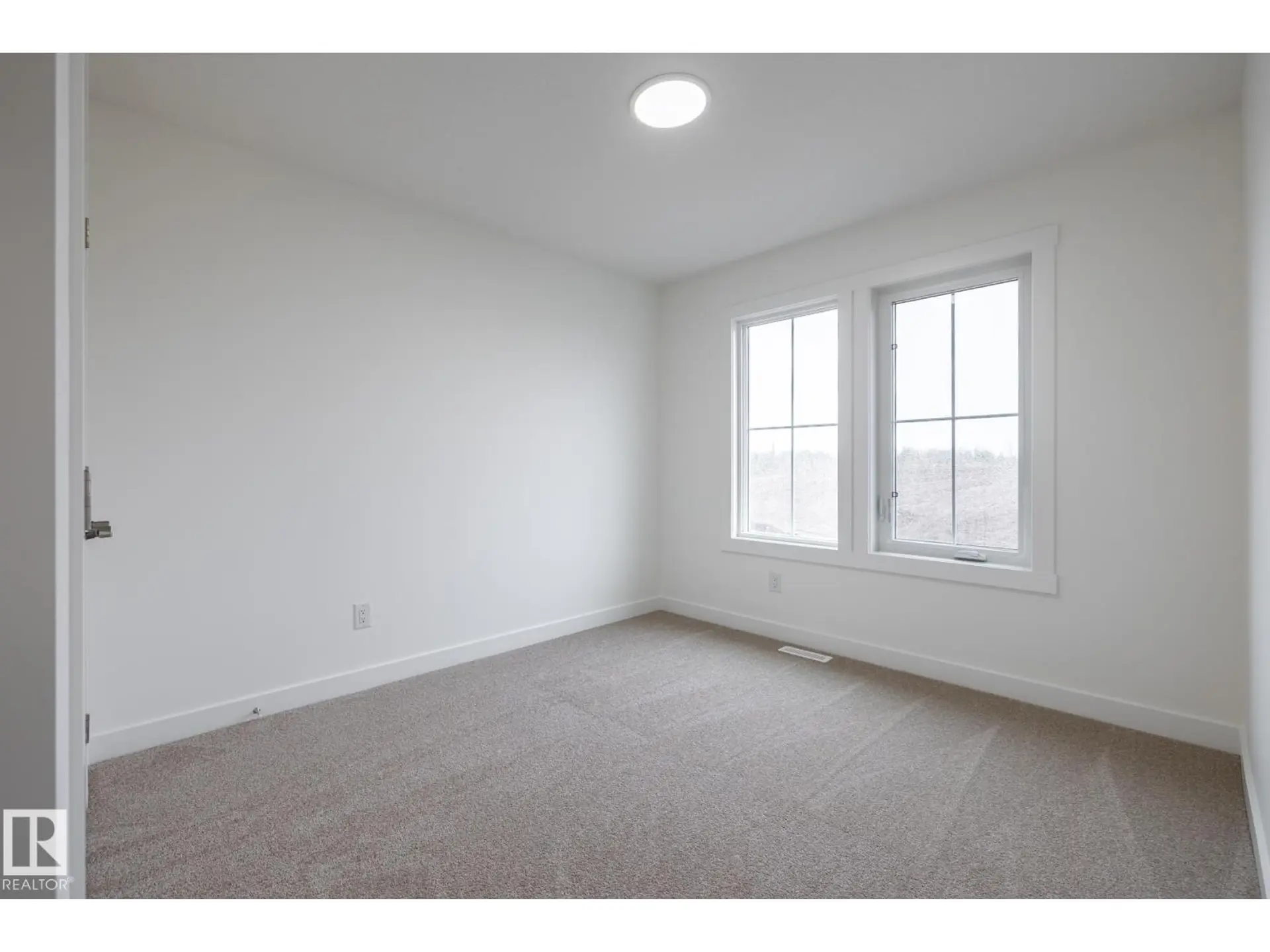 235 157 AV NE - Image 17