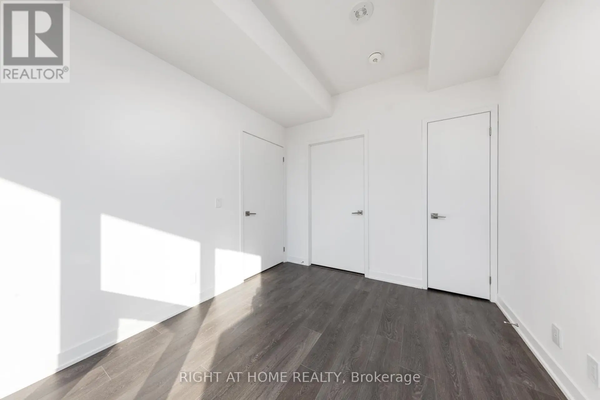 #2503 15 HOLMES AVENUE - Image 5