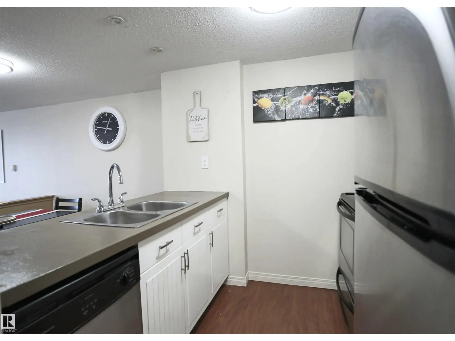 #804 10160 114 ST NW - Image 11