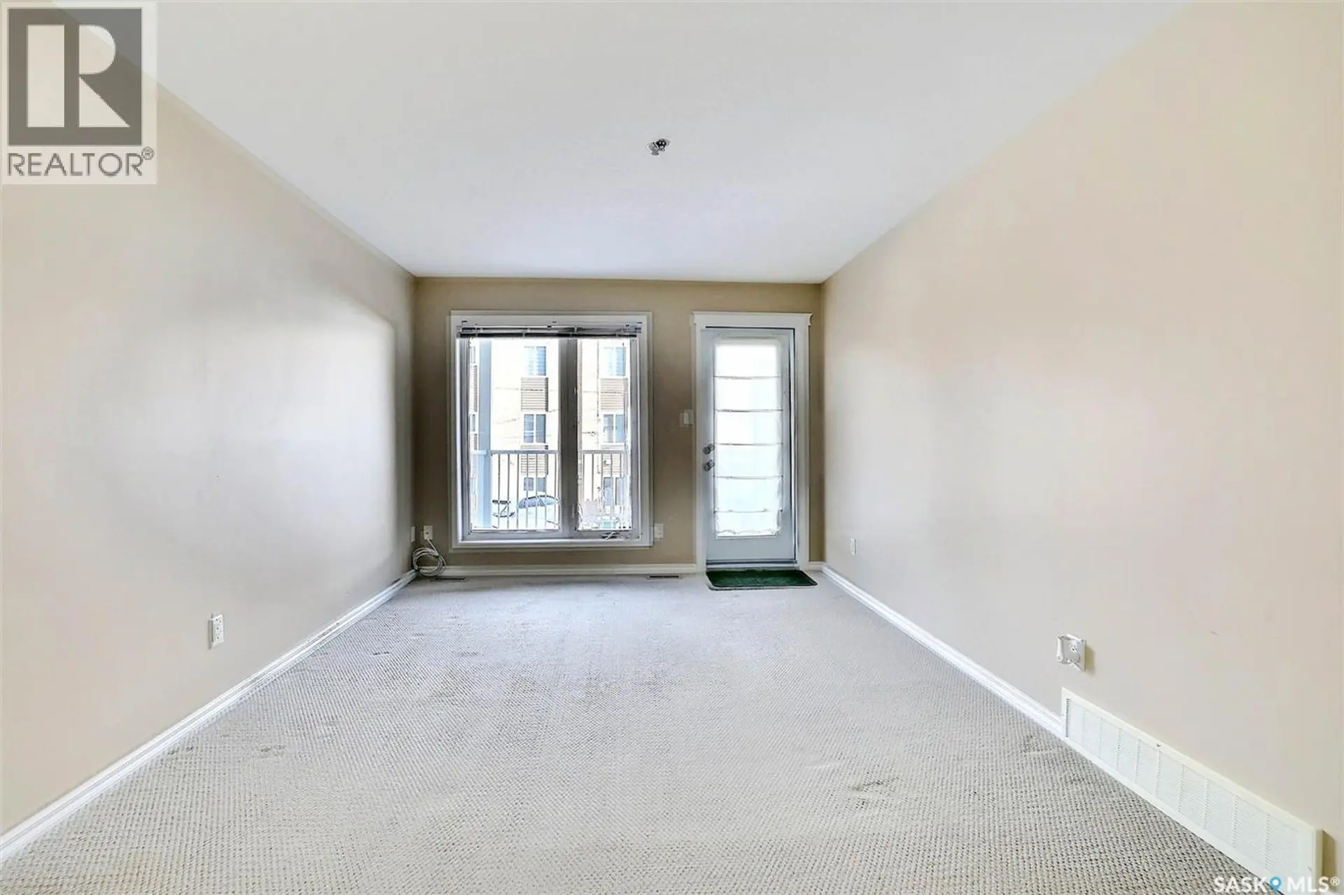#205 3946 Robinson STREET - Image 2