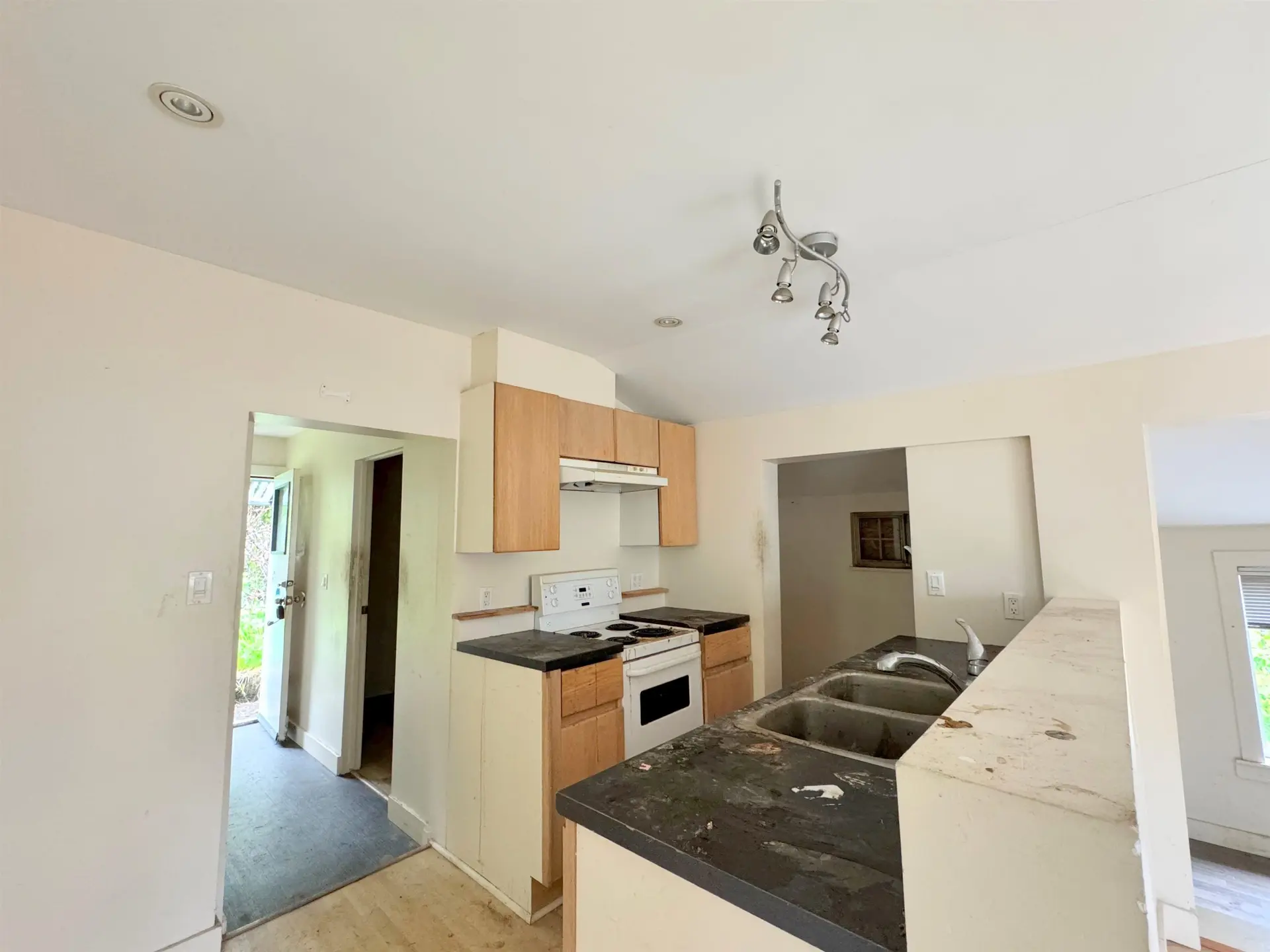5701 Wharf Road - Image 10