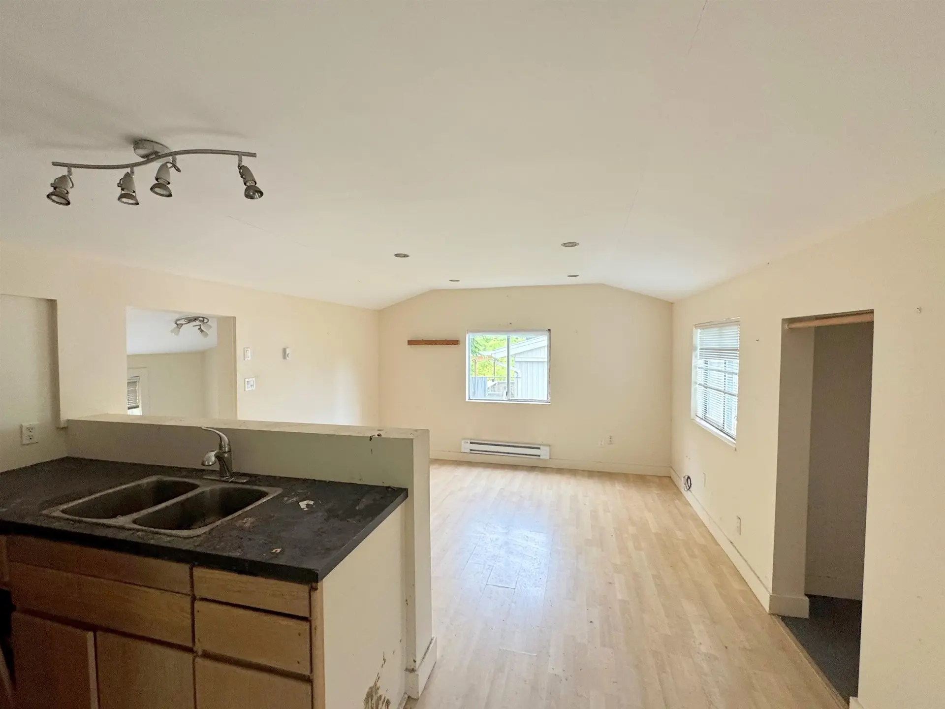 5701 Wharf Road - Image 4