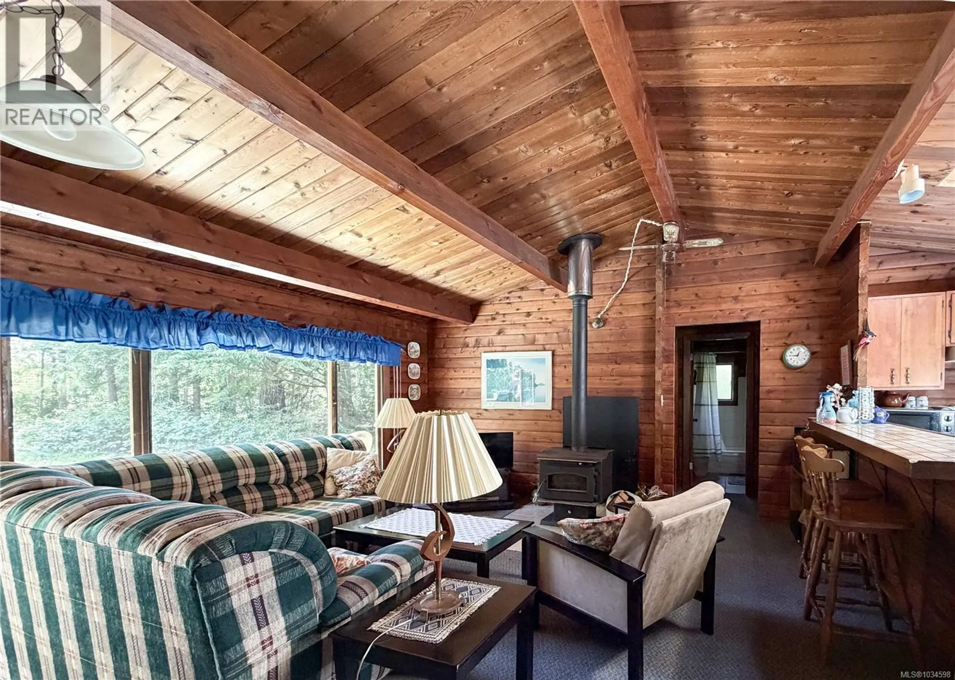 160 Gabriola Cres - Image 3