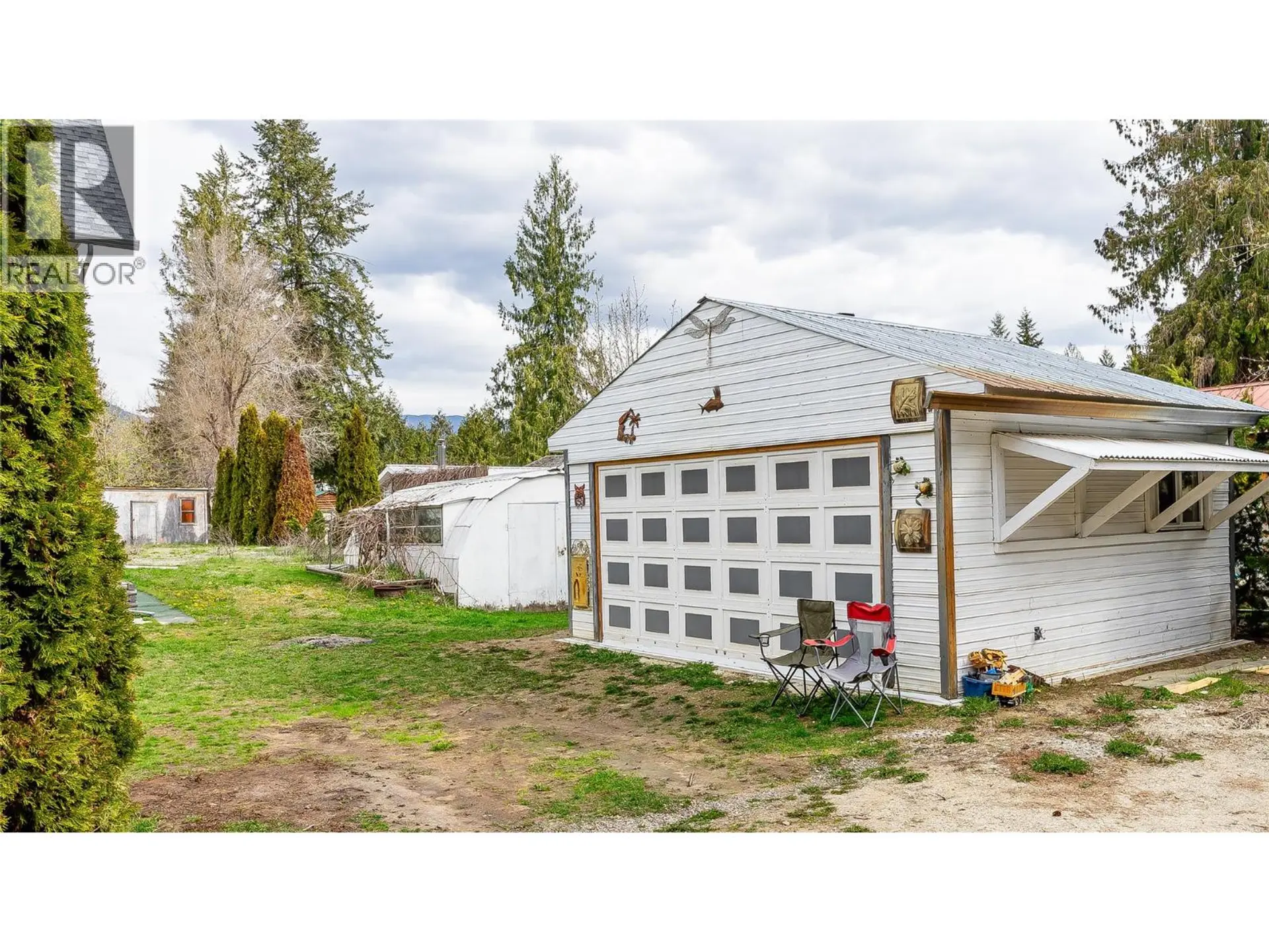401 Gillis Avenue - Image 11