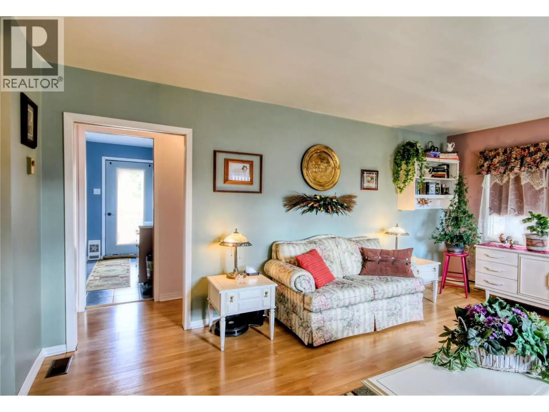 4771 Burns Avenue - Image 3