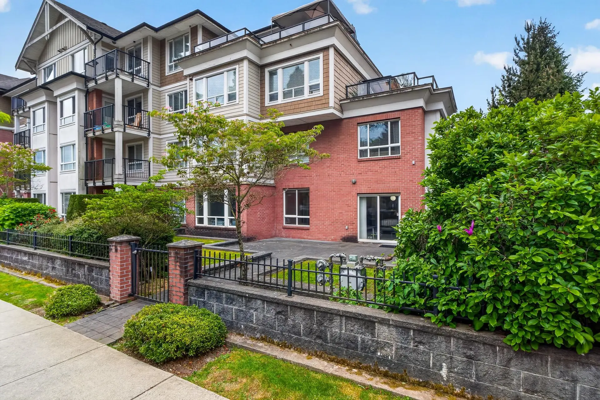 Property at #104 14960 102a Avenue, Surrey, BC