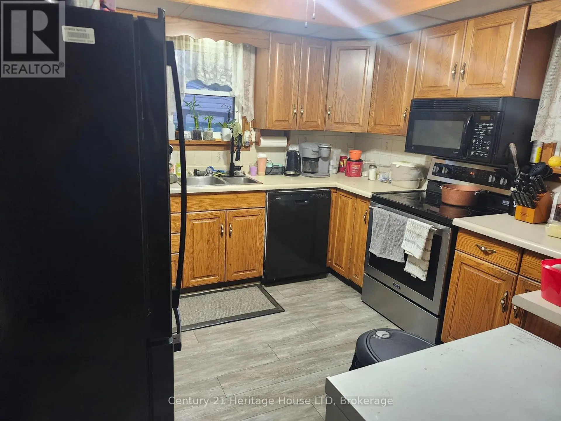 360 EMERICK AVENUE - Image 2