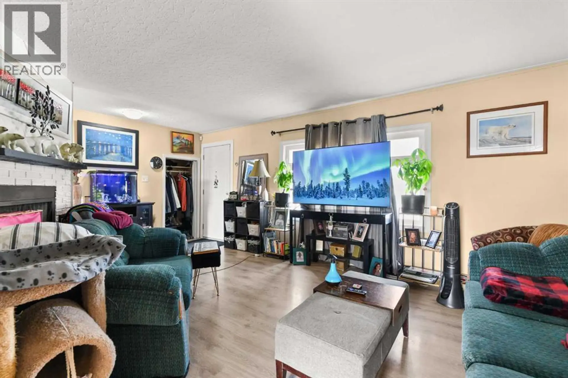 9517 99 Avenue - Image 8