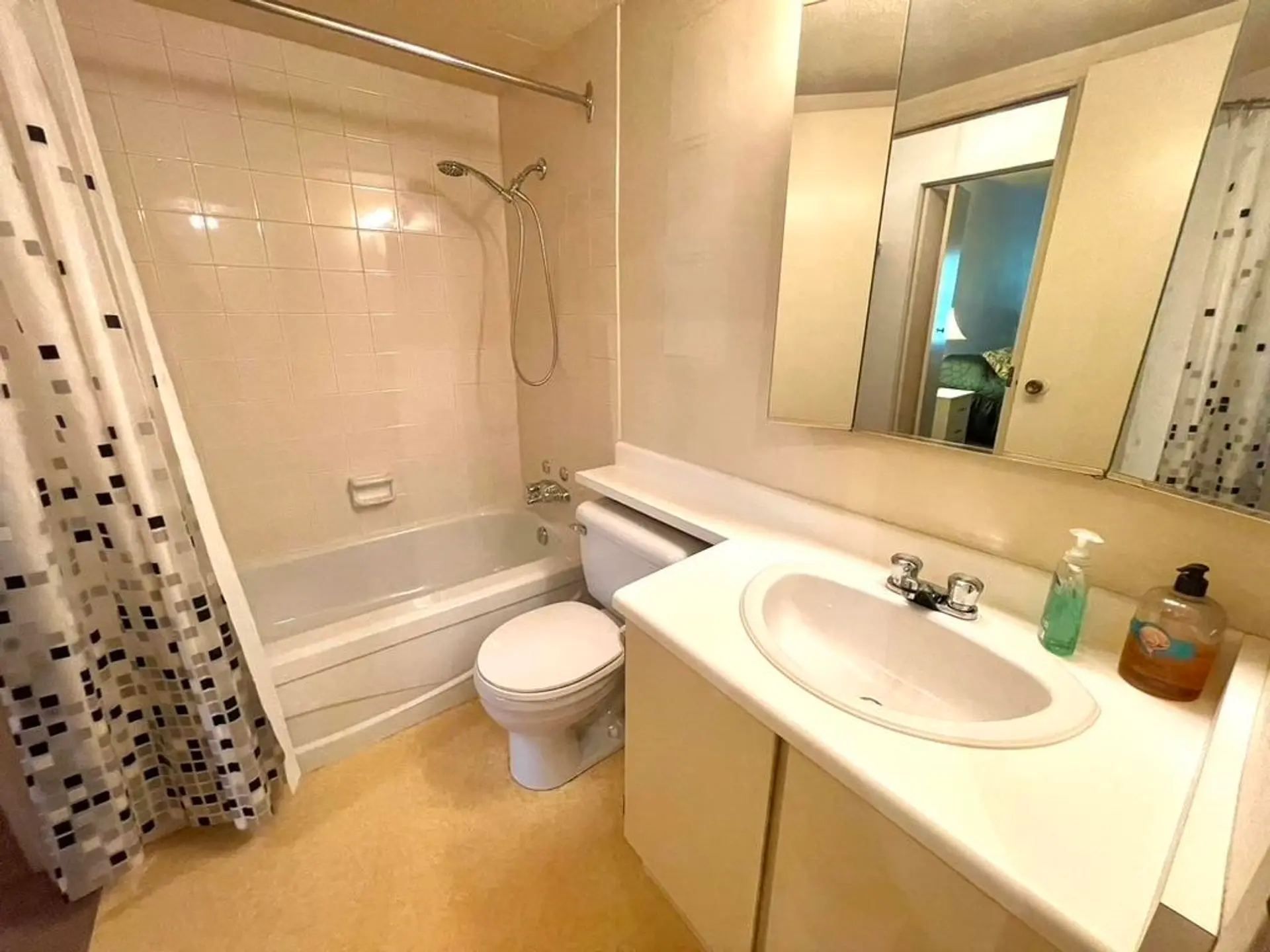 #220 8460 Ackroyd Road - Image 9