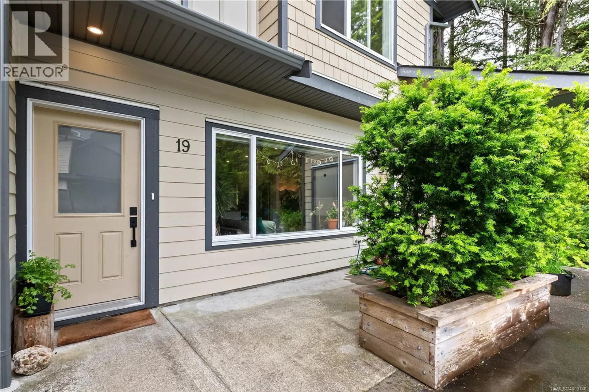 #19 625 Hellesen Dr - Image 2