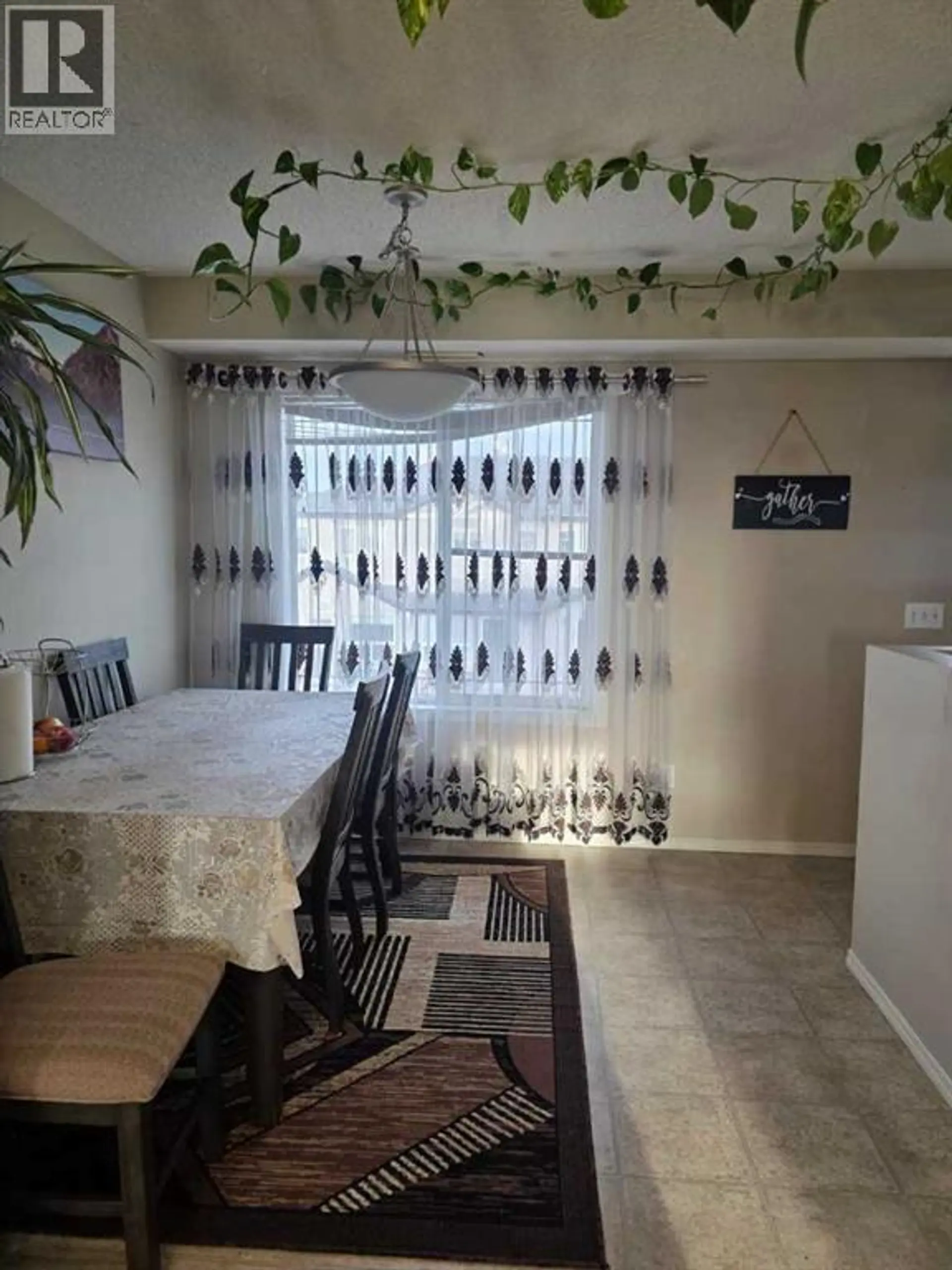 270 Saddlebrook Point NE - Image 3