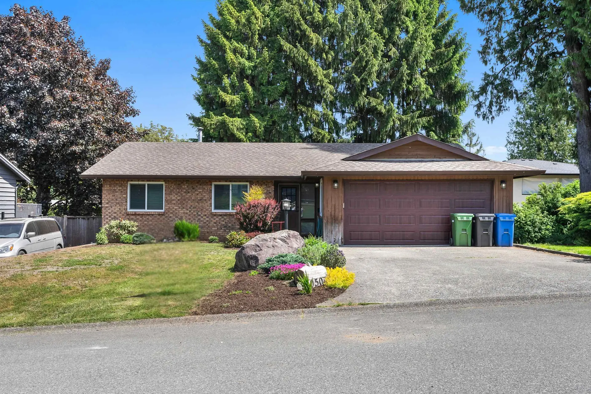 Property at 34050 Shannon Drive, Abbotsford, BC