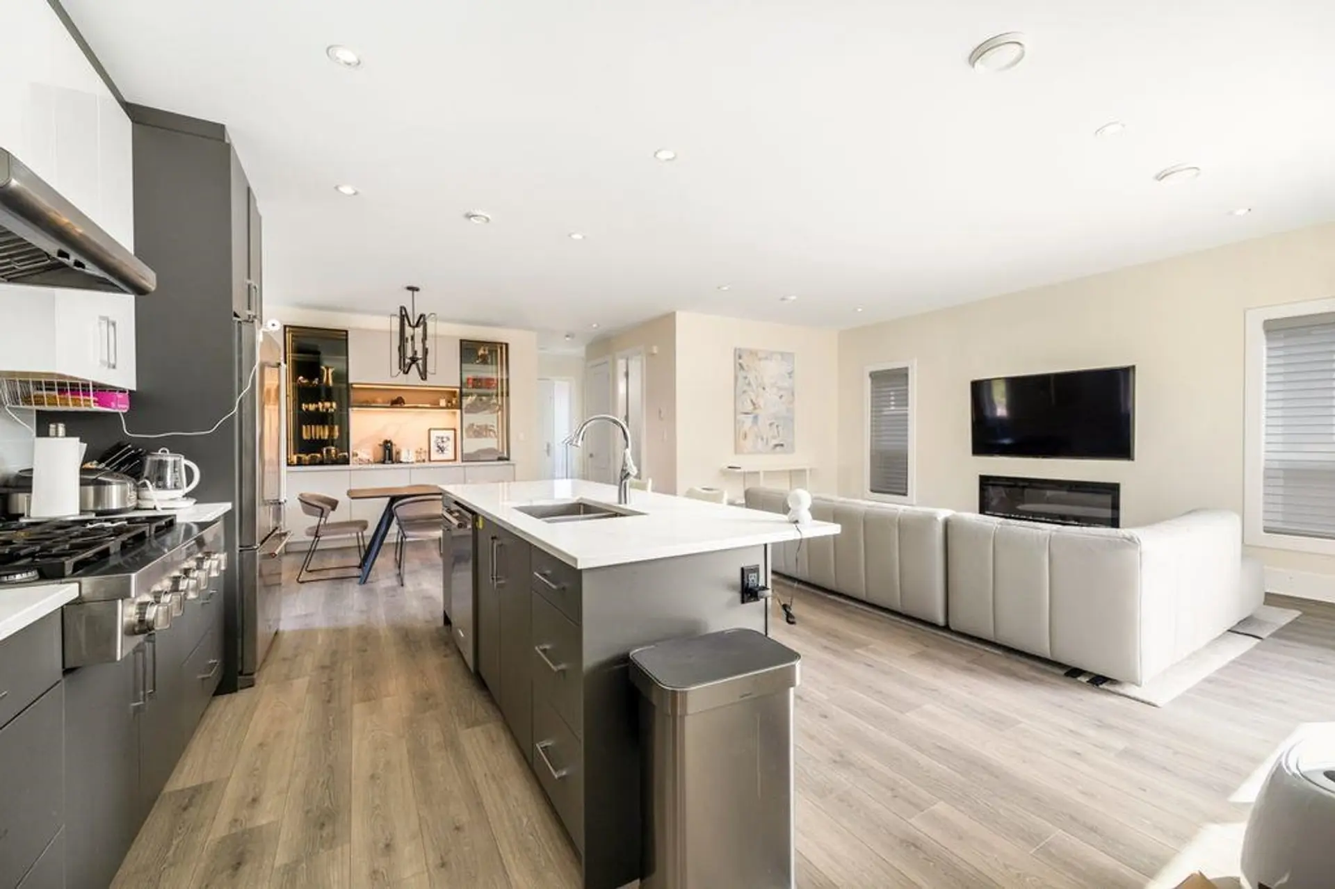 5466 Moncton Street - Image 8