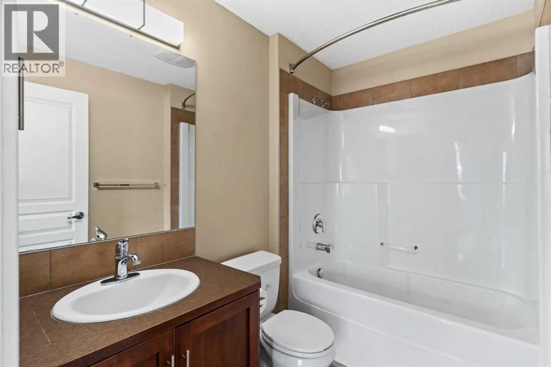#212 10 Panatella Road NW - Image 9