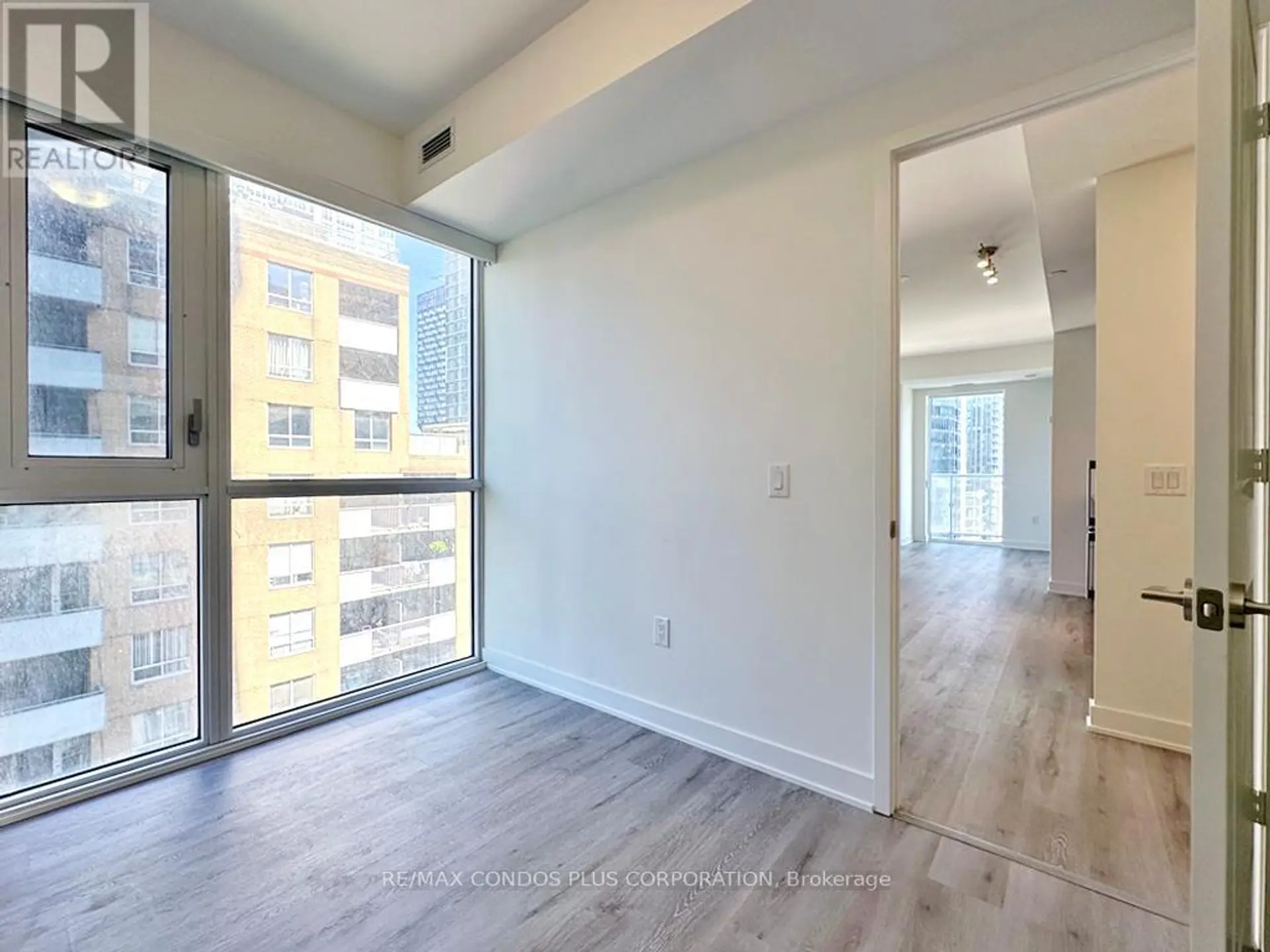 #907 100 DALHOUSIE STREET - Image 8