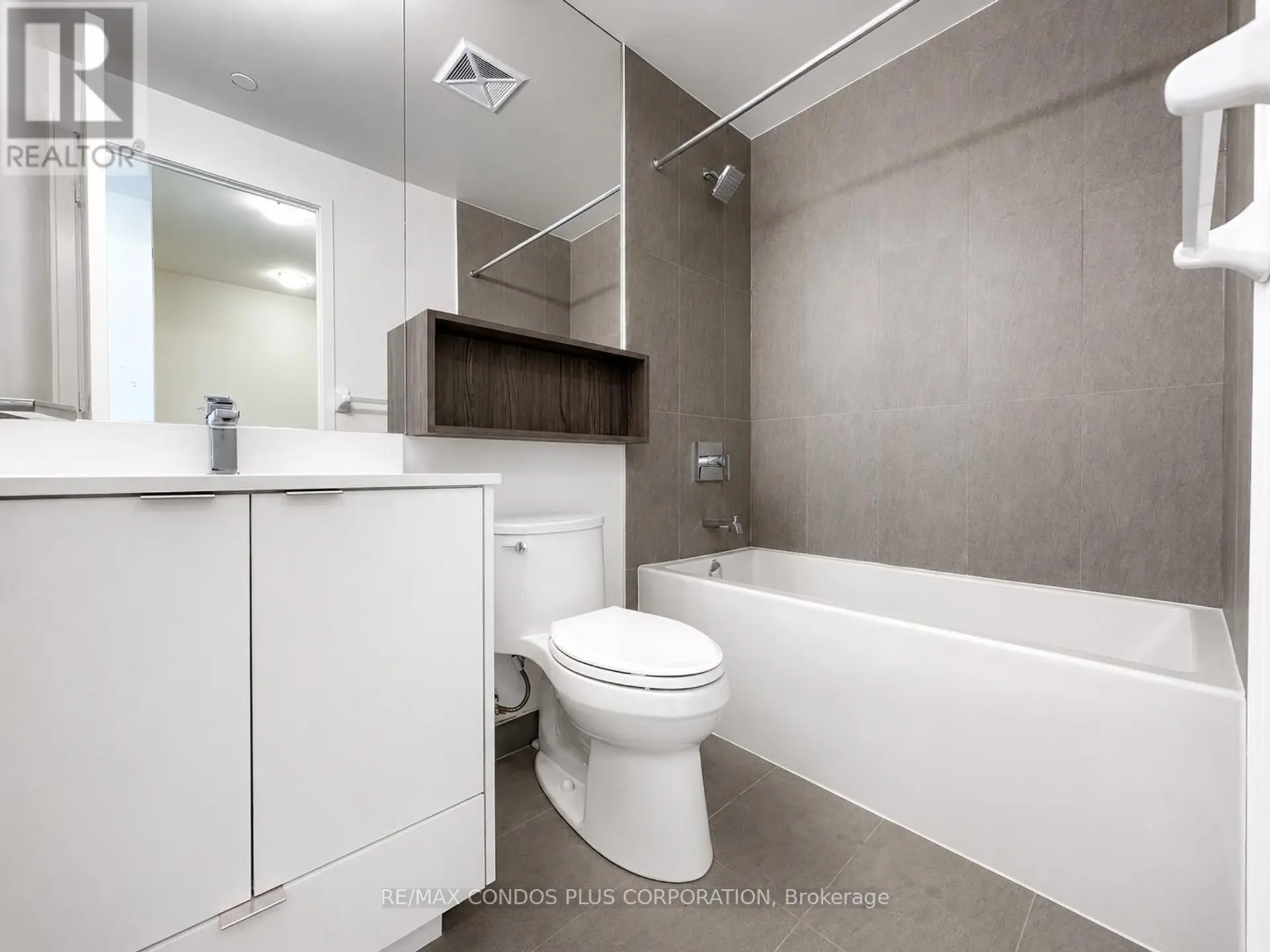 #907 100 DALHOUSIE STREET - Image 9