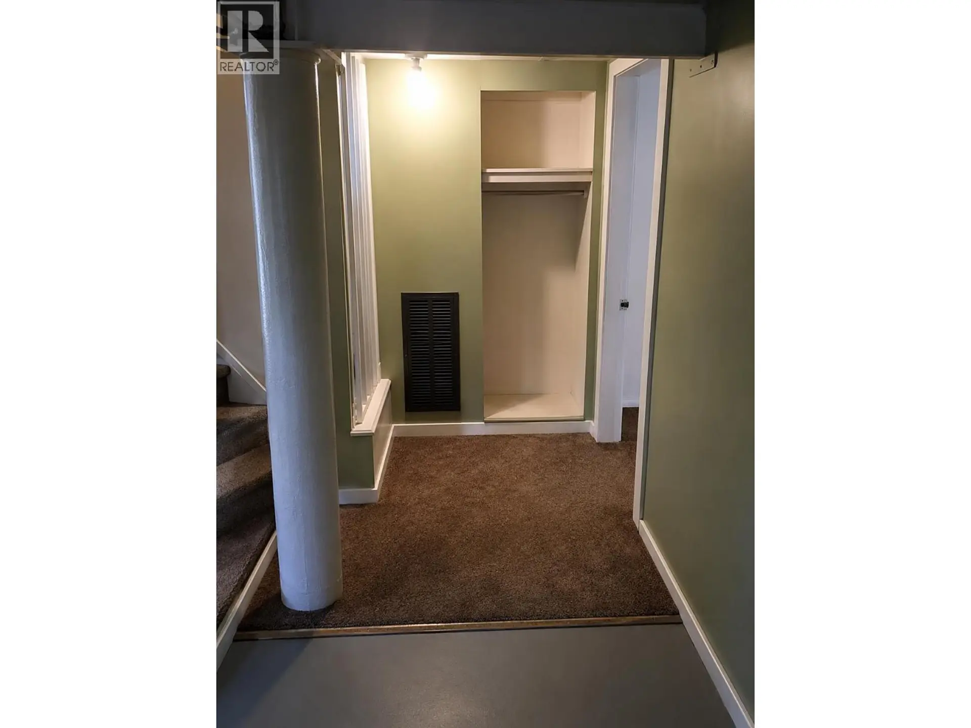 #2 1060 WEST FRASER ROAD - Image 13