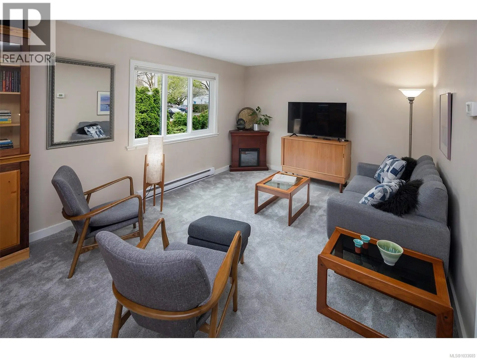 Property at #304 229 Ontario St, Victoria, BC