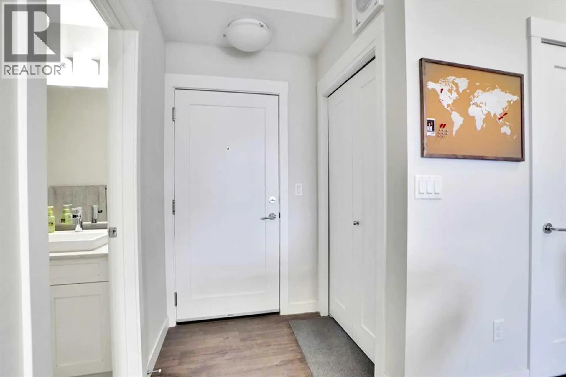 #111 30 Walgrove Walk SE - Image 4