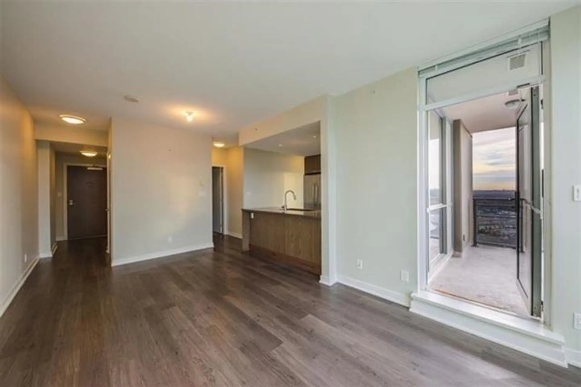 #2607 2975 Atlantic Avenue - Image 3