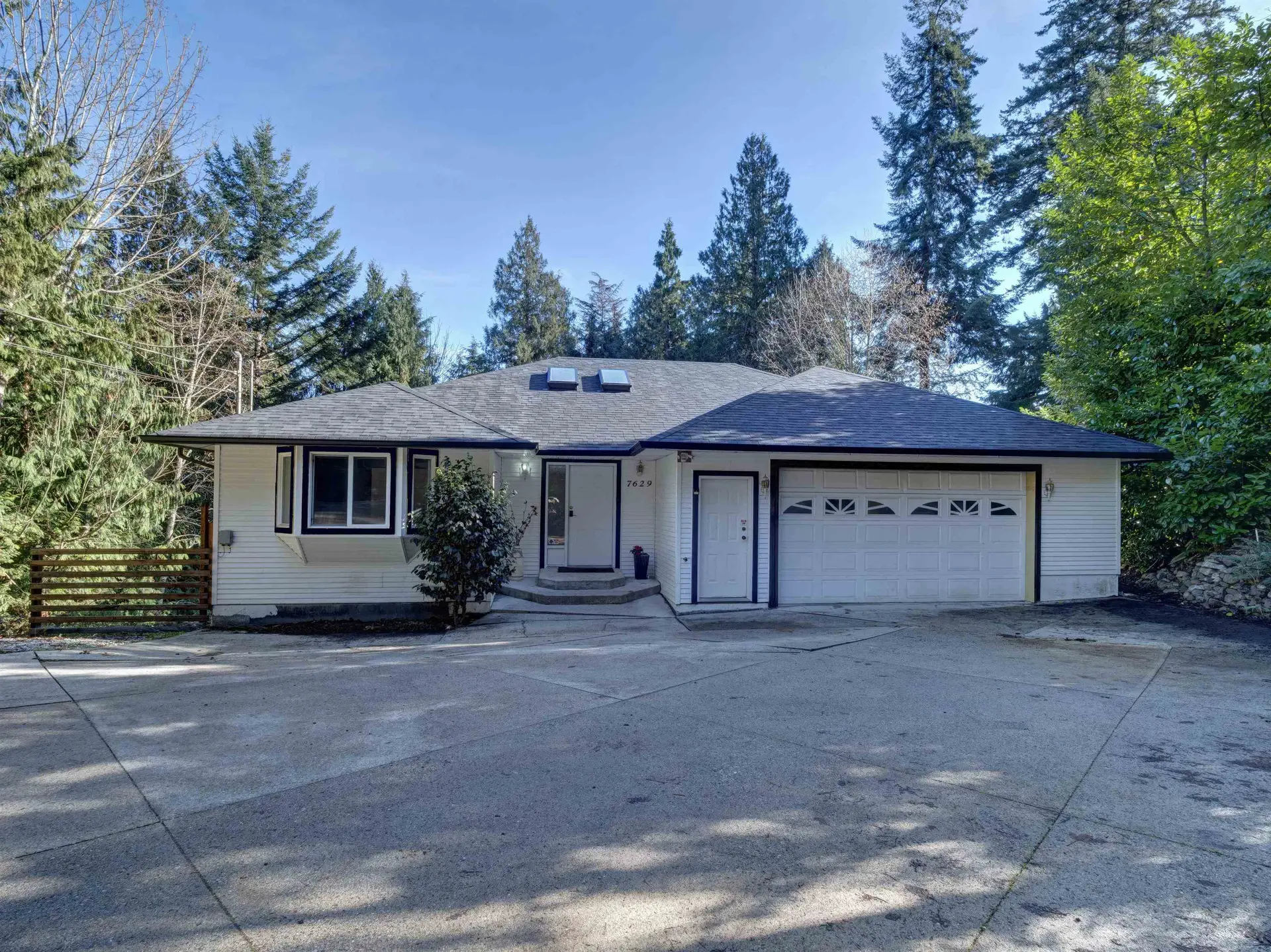 Property at 7629 Redrooffs Road, Halfmoon Bay, BC