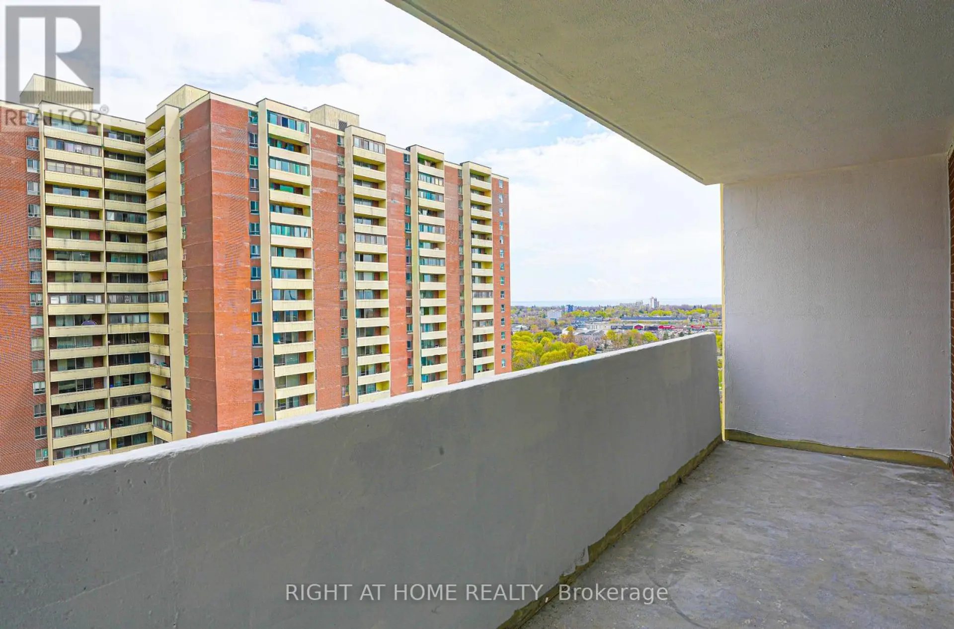 #2203 1 MASSEY SQUARE - Image 6