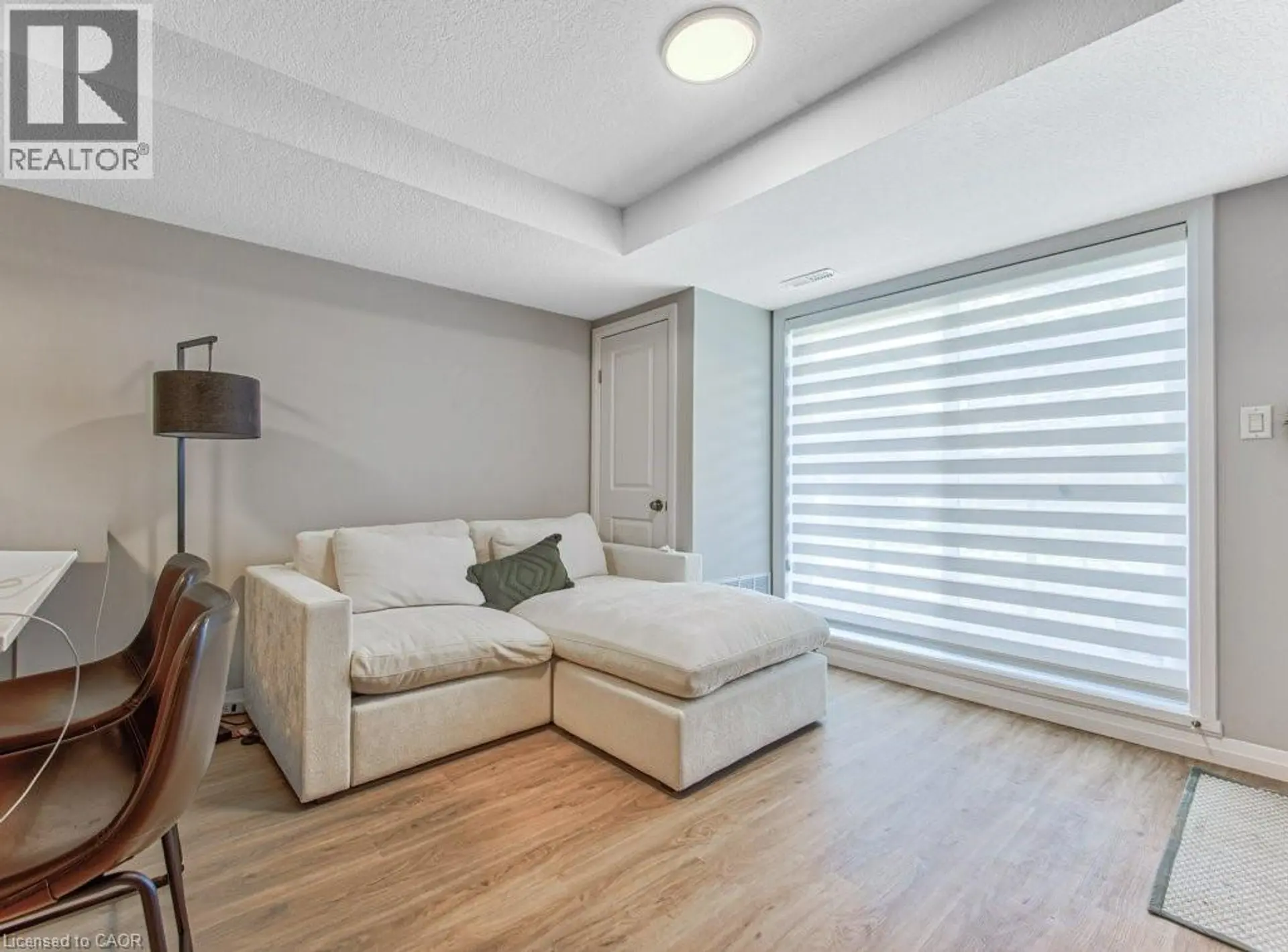 #B11 410 NORTHFIELD Drive - Image 6