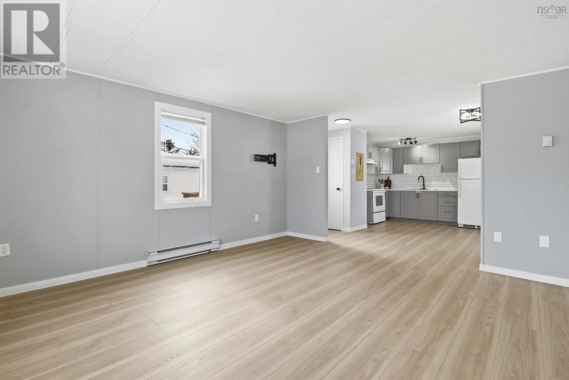 21 Moore Drive - Image 8