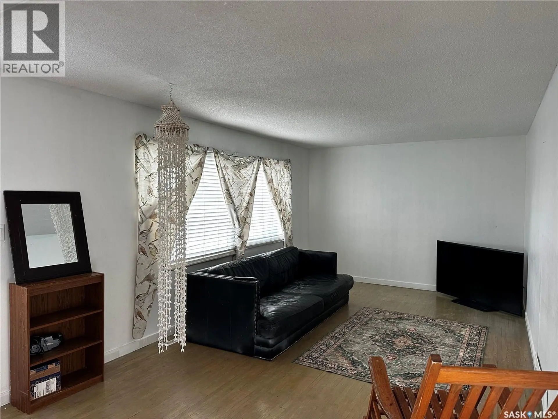 1175 Wallace STREET - Image 2