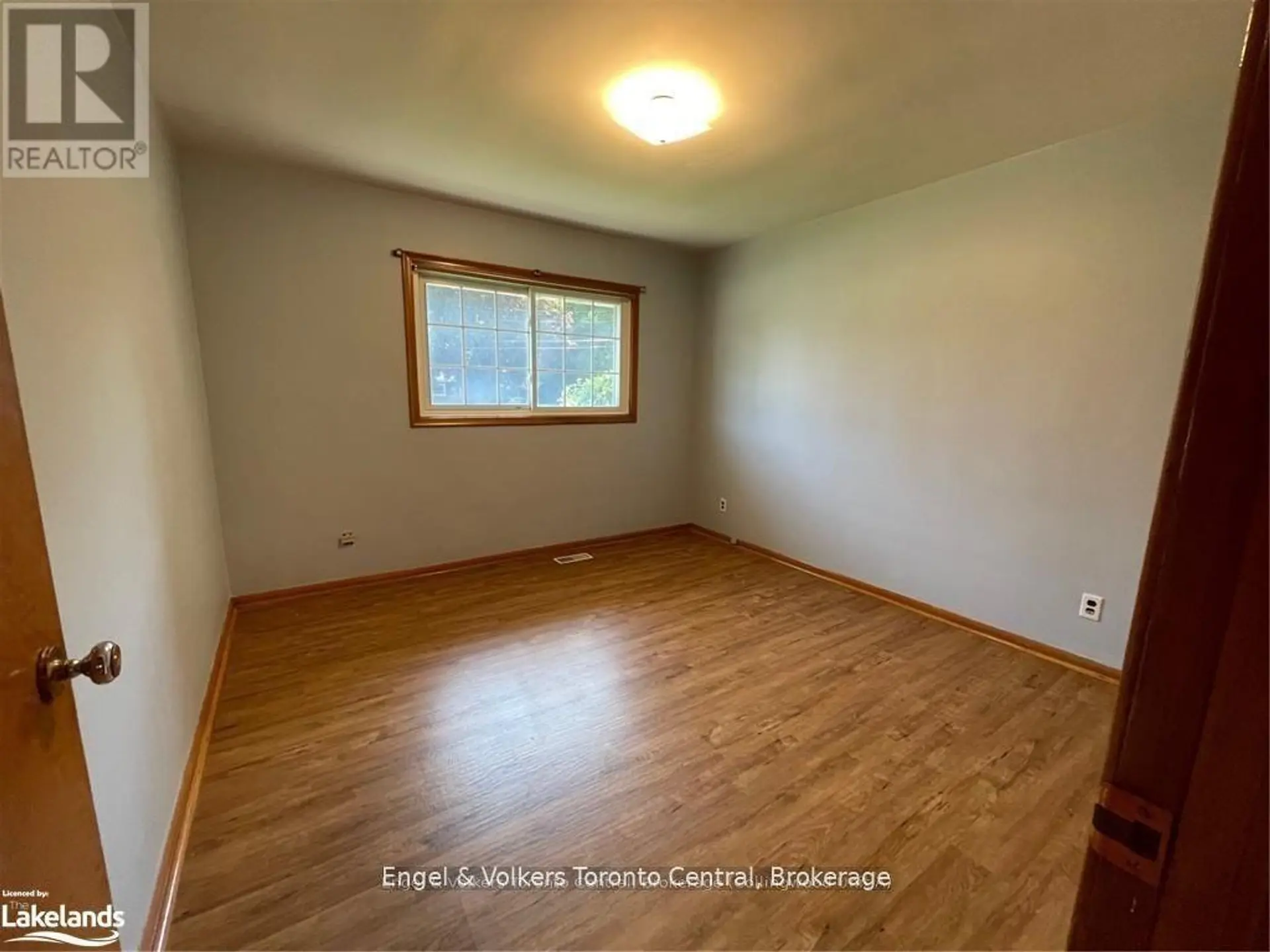 27 HERBERT AVENUE - Image 6