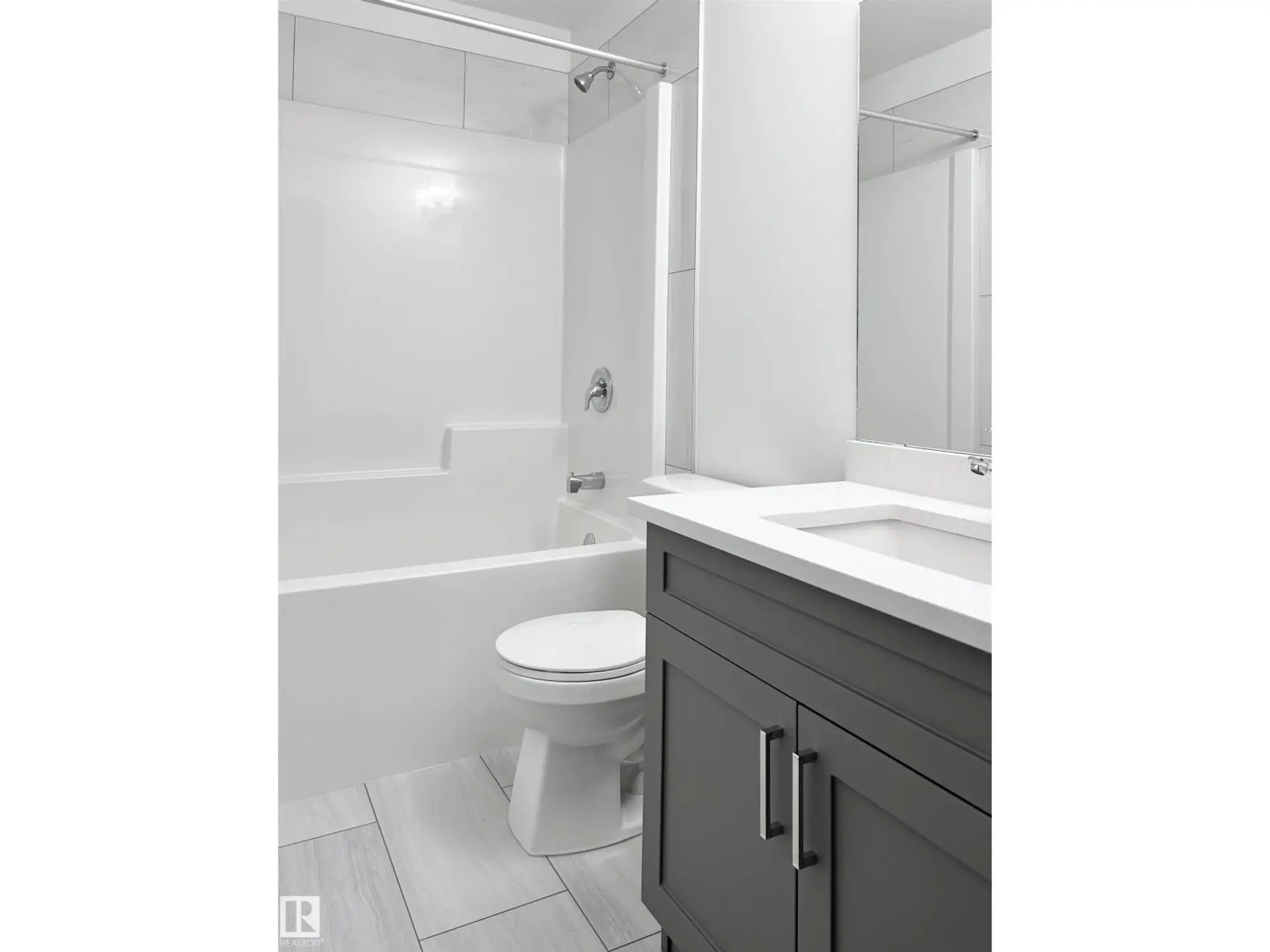 19632 29 AV NW - Image 12
