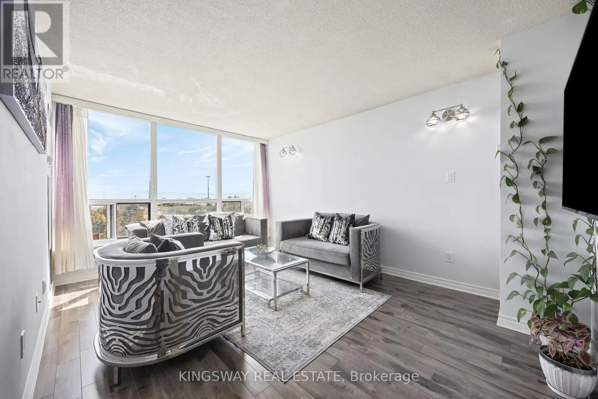#507 12 LAURELCREST STREET - Image 8