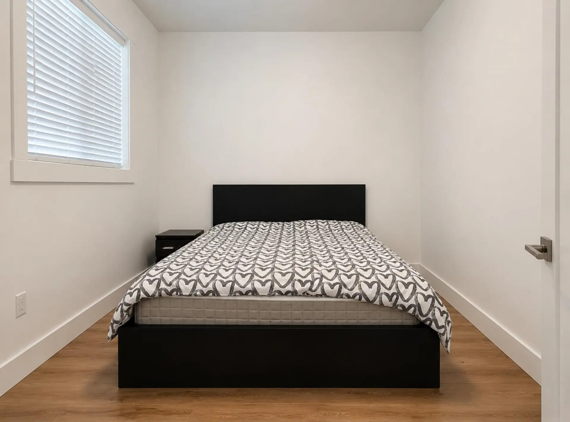 63866 Beech Avenue - Image 6