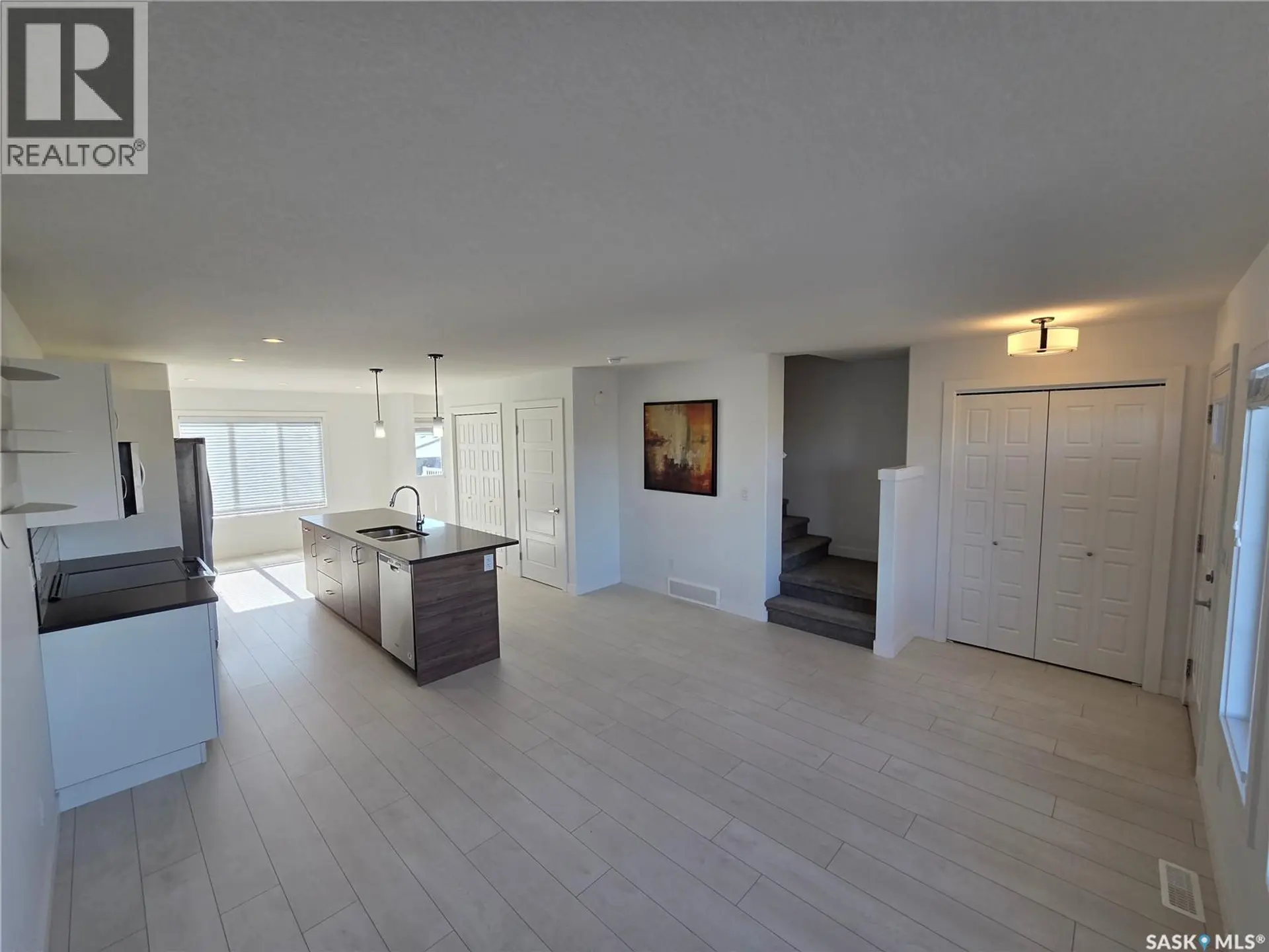 #324 McOrmond DRIVE - Image 3