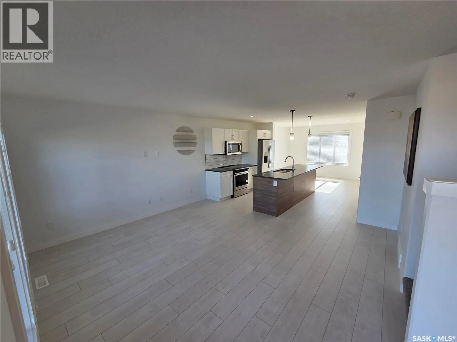 #324 McOrmond DRIVE - Image 2
