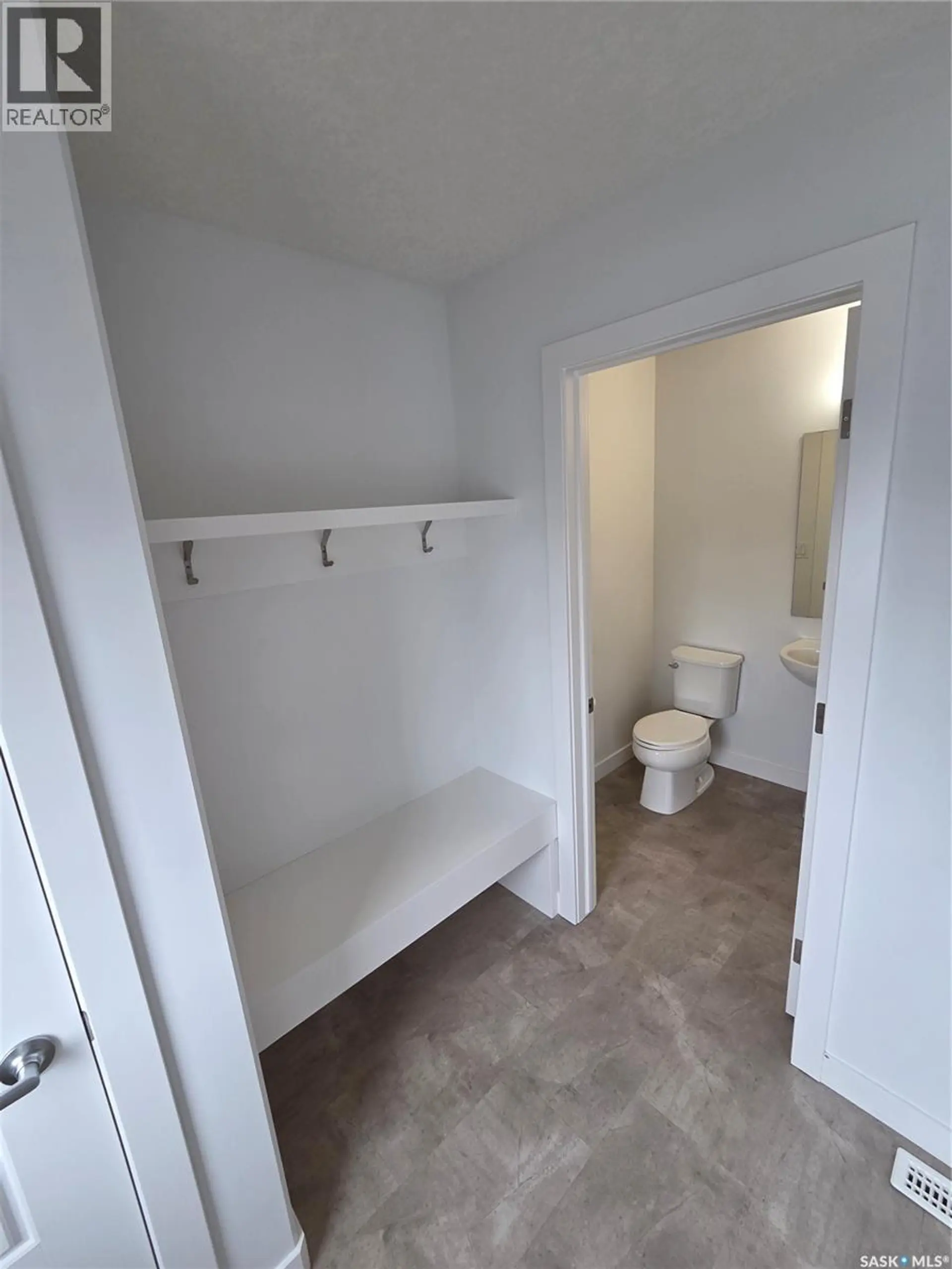 #324 McOrmond DRIVE - Image 6