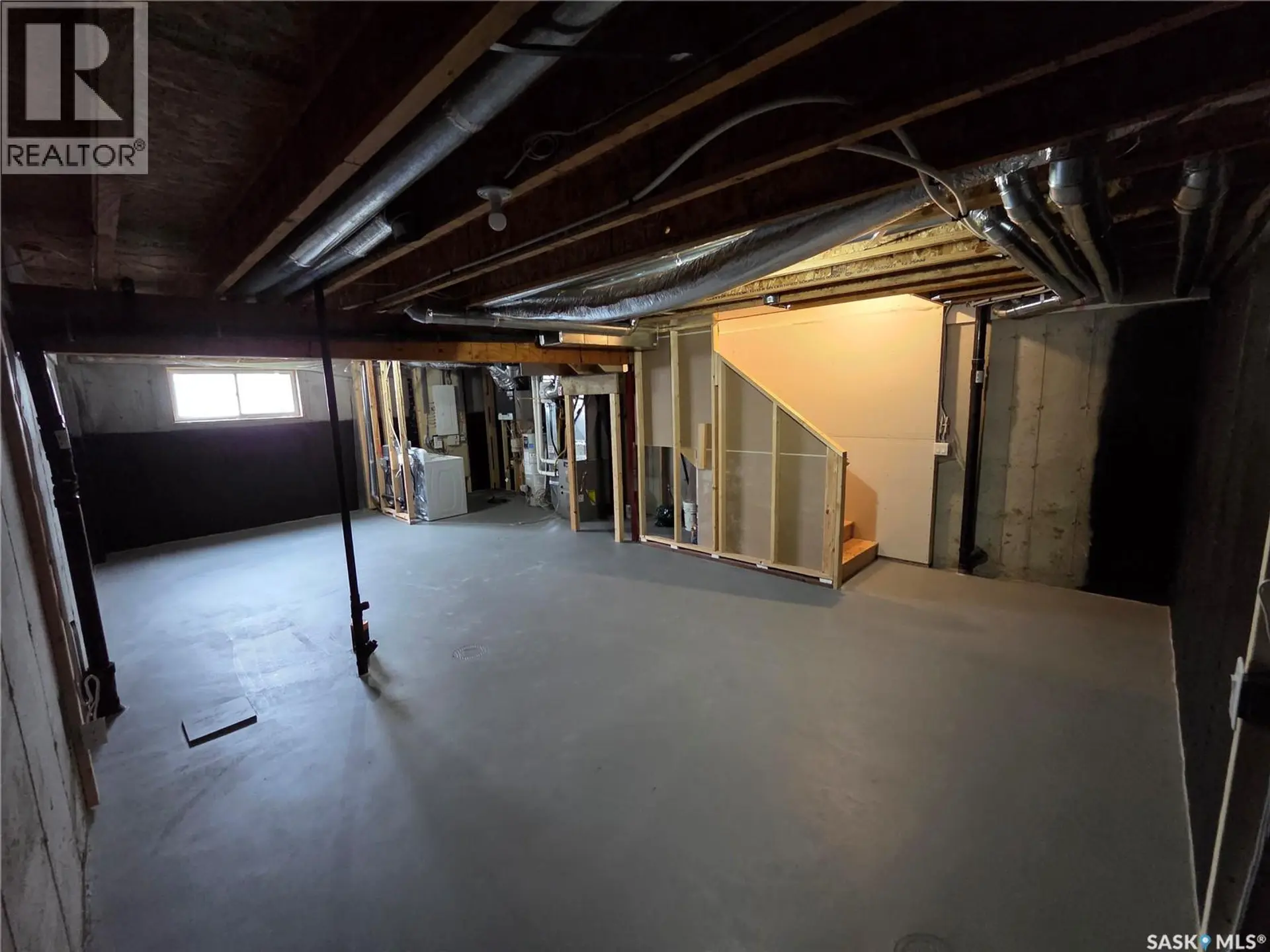 #324 McOrmond DRIVE - Image 15