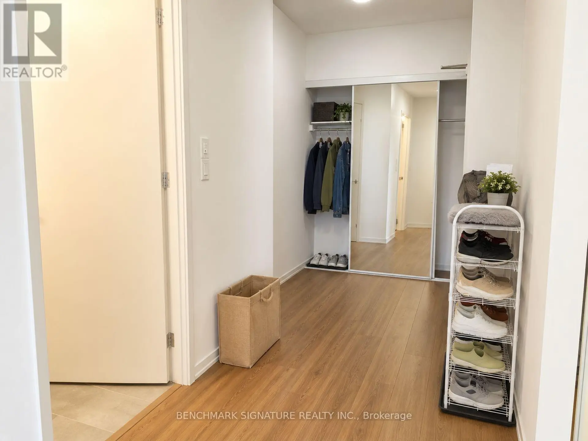 #606 203 COLLEGE STREET - Image 12