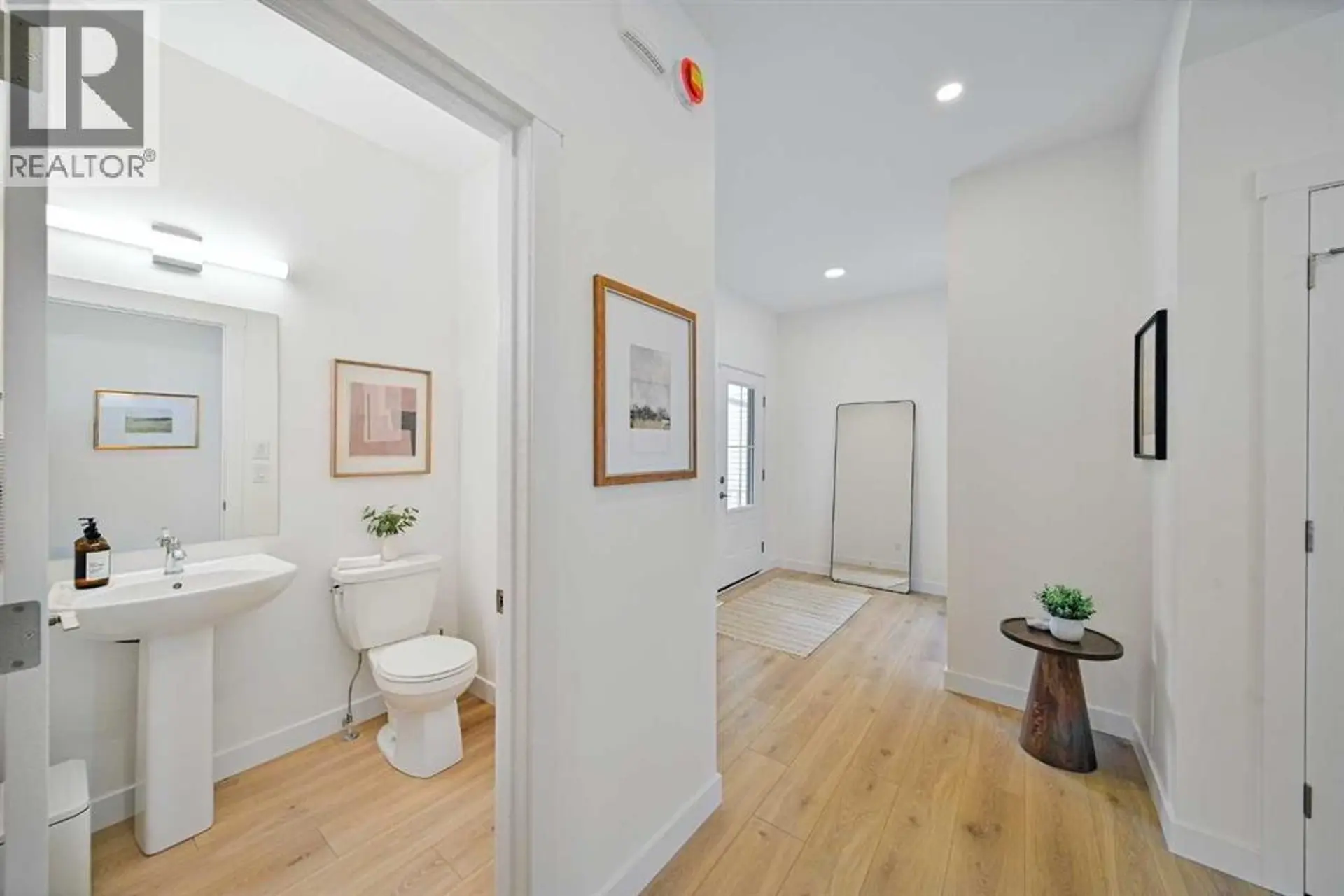 517 Ranch Gate - Image 3