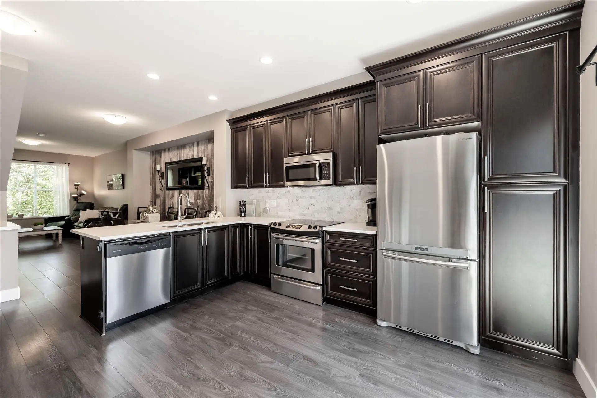 #10 19180 65 Avenue - Image 2
