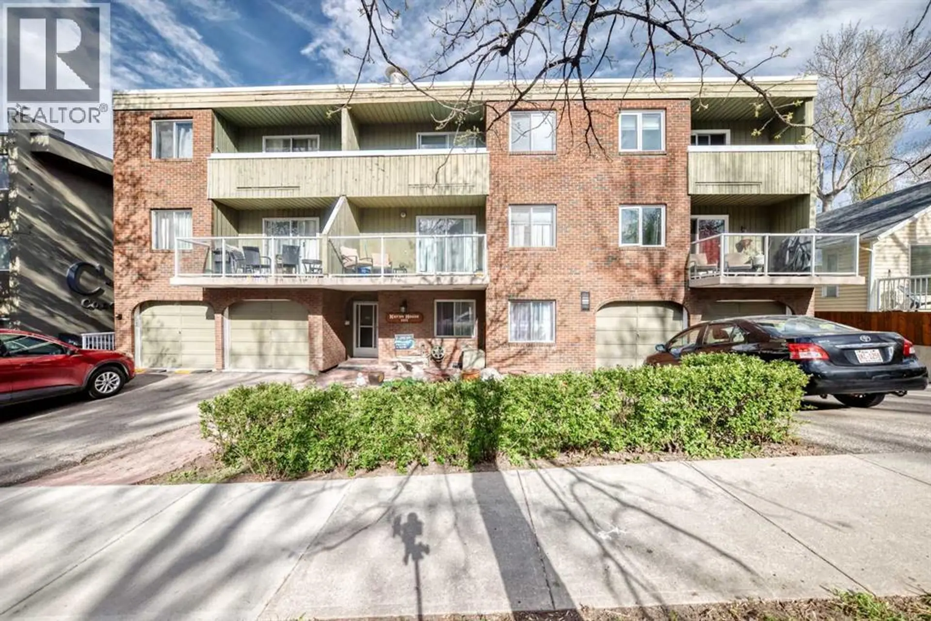 Property at #102 1814 18 Street SW, Calgary, AB