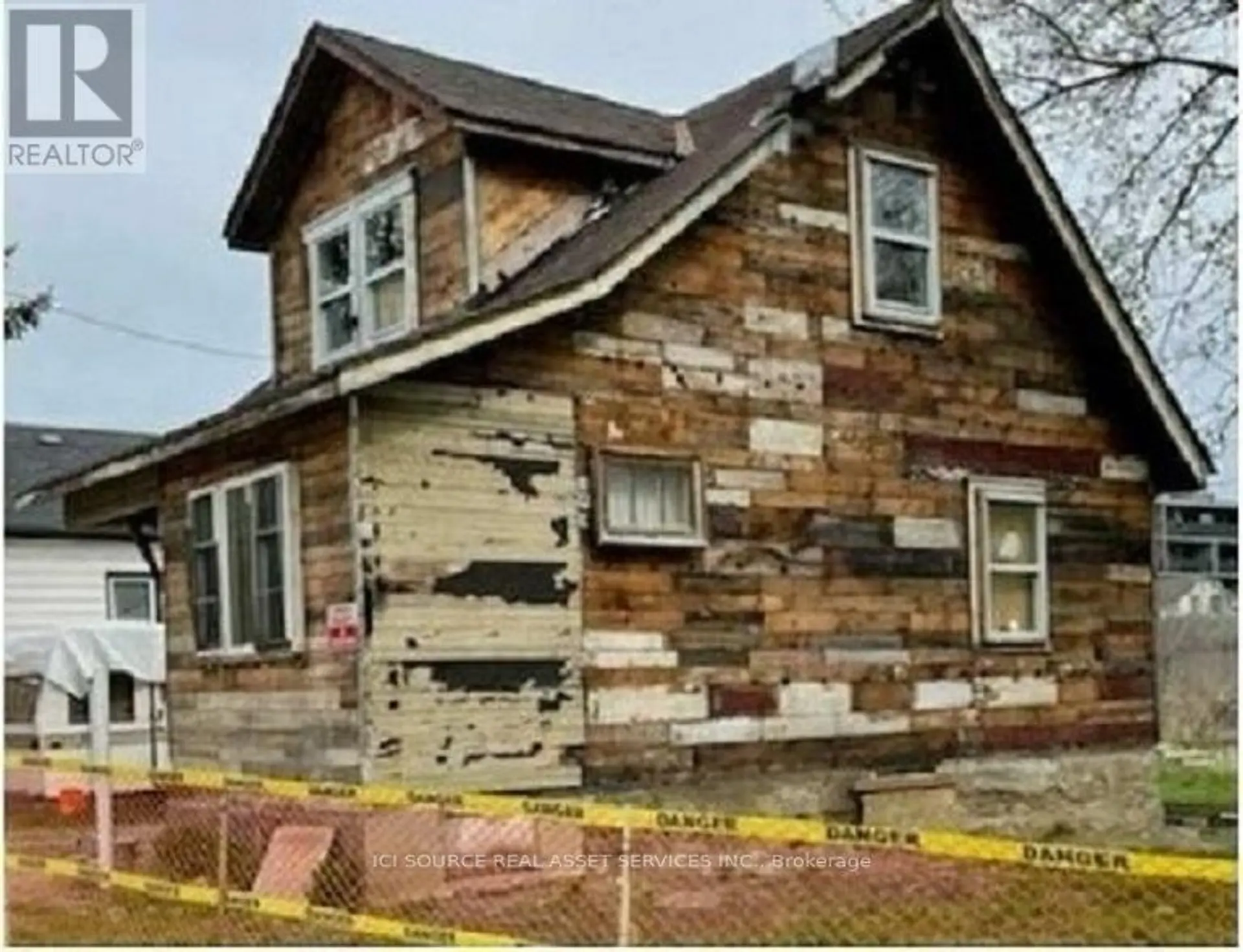 85 HALL STREET - Image 4