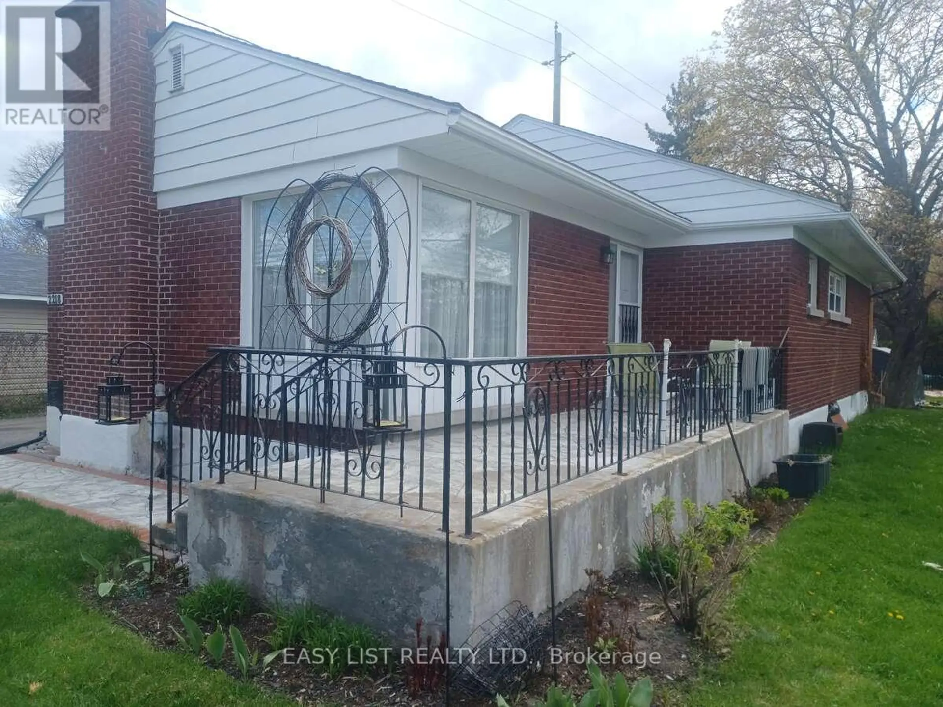 2218 IRIS STREET - Image 1