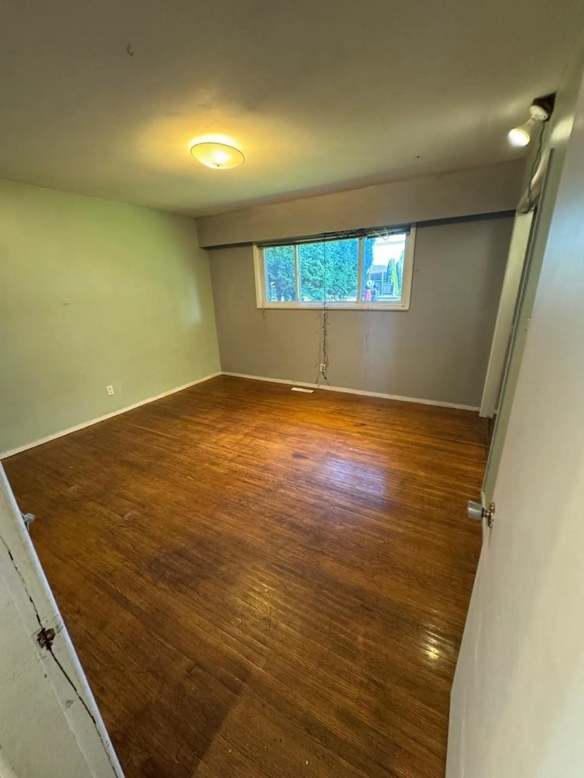 14271 88 Avenue - Image 13