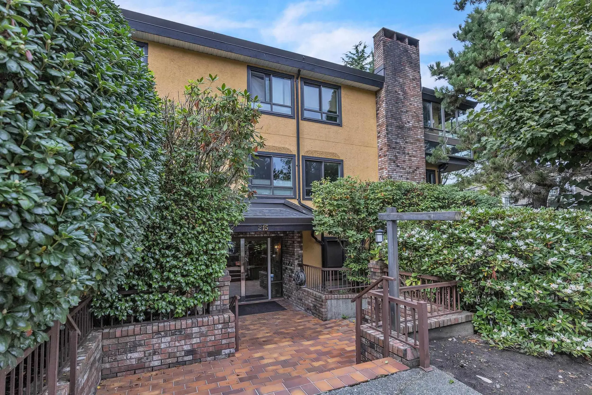 #107 215 N Templeton Drive - Image 17