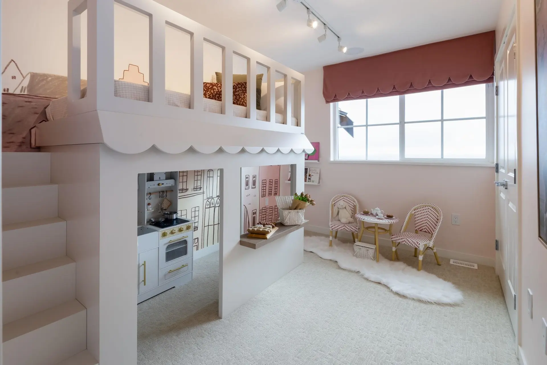 #112 3637 Sheffield Avenue - Image 6