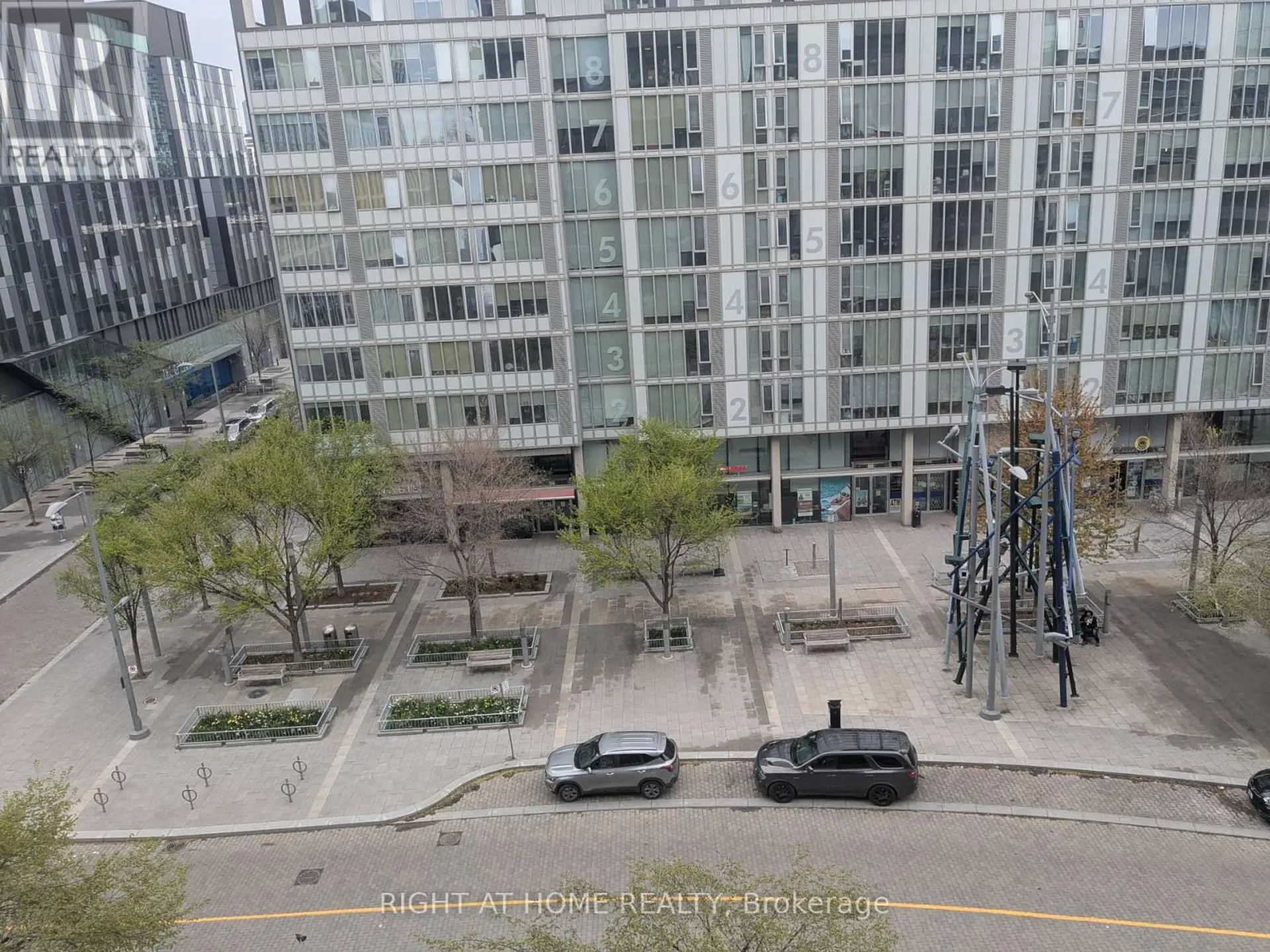 #N604 455 FRONT STREET E - Image 4