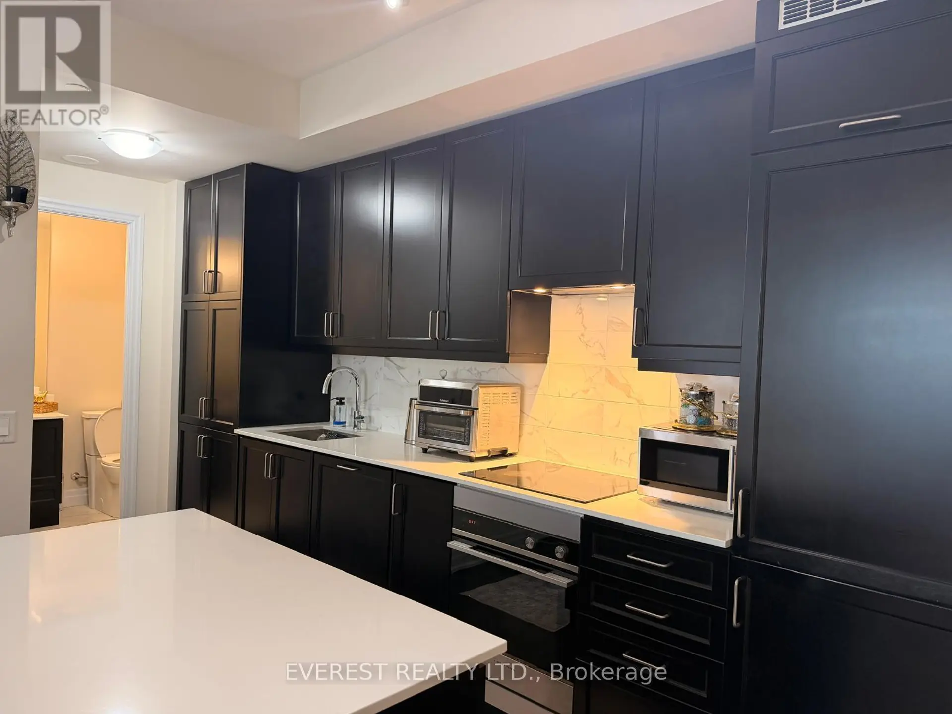 #1706 9075 JANE STREET - Image 6